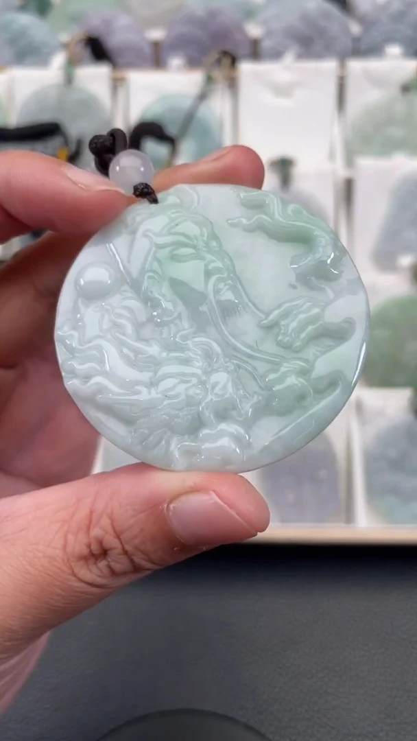 颈饰未镶嵌翡翠天然缅甸翡翠A货330