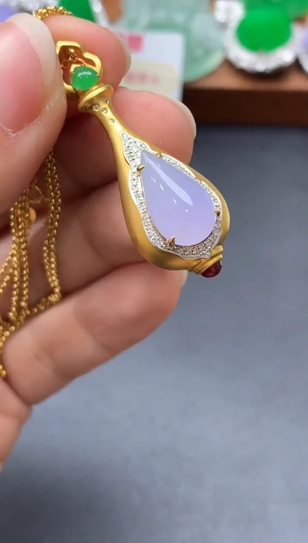 颈饰18K金镶嵌翡翠541-中国好珍宝