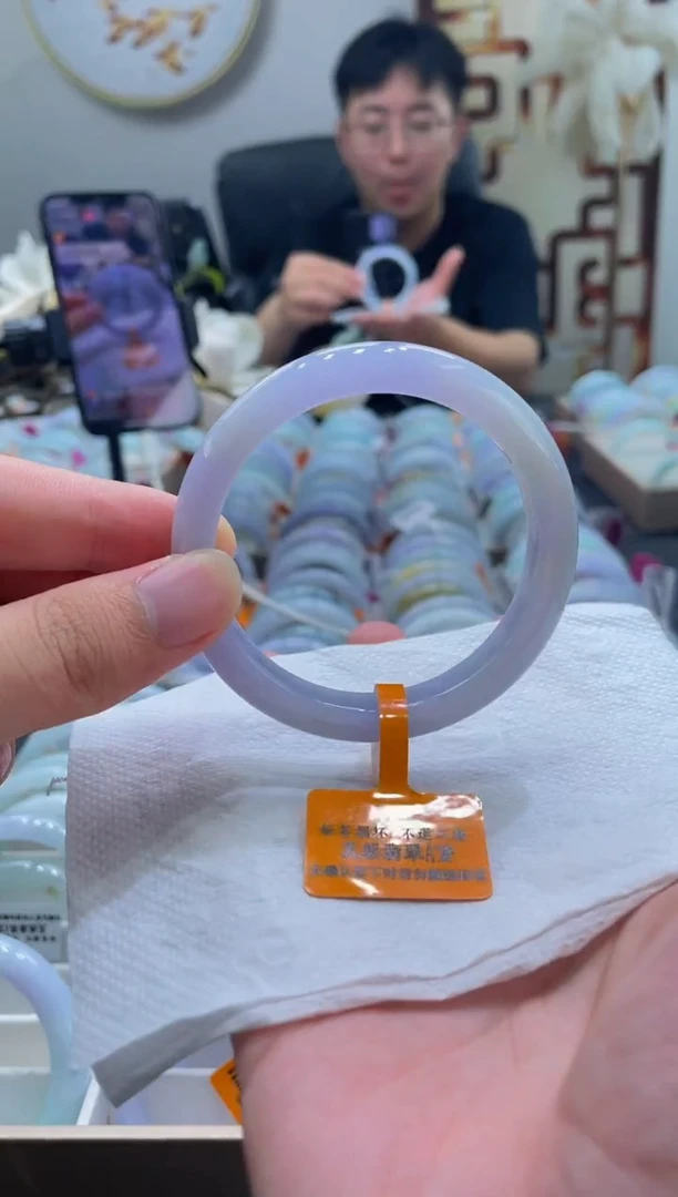 未镶嵌手镯翡翠136-56