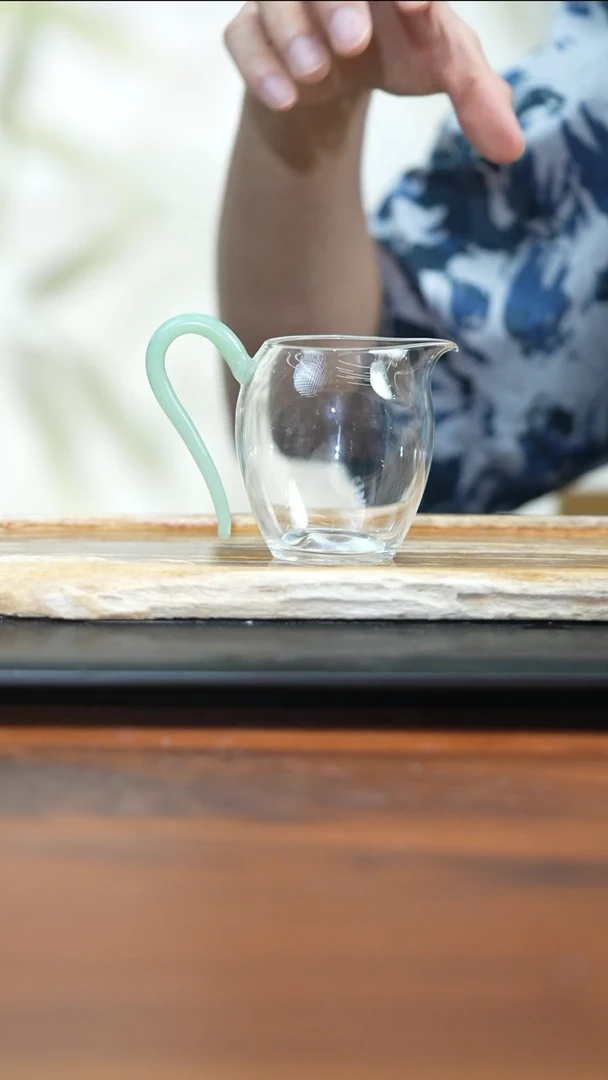 1个浅玉色迷你怡然茶海