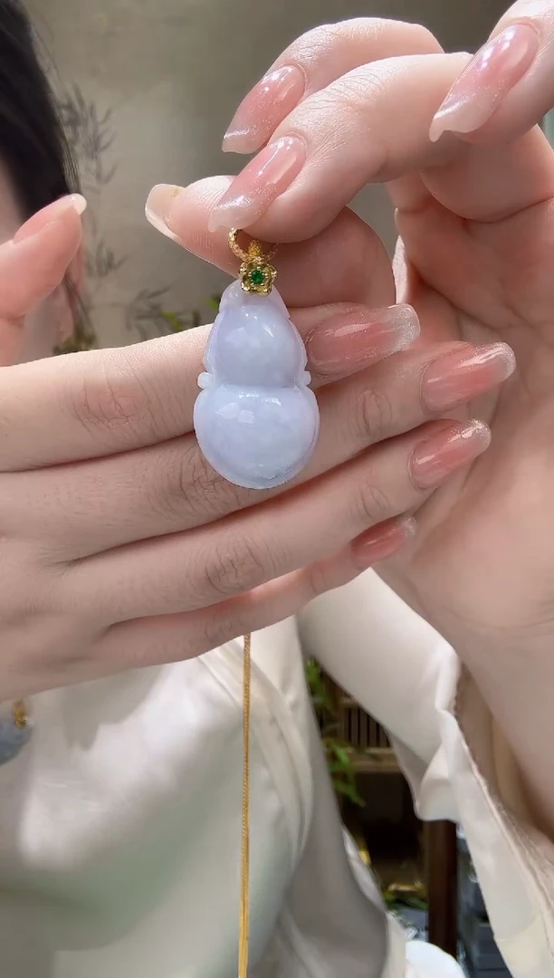 翡翠未镶嵌颈饰吊坠