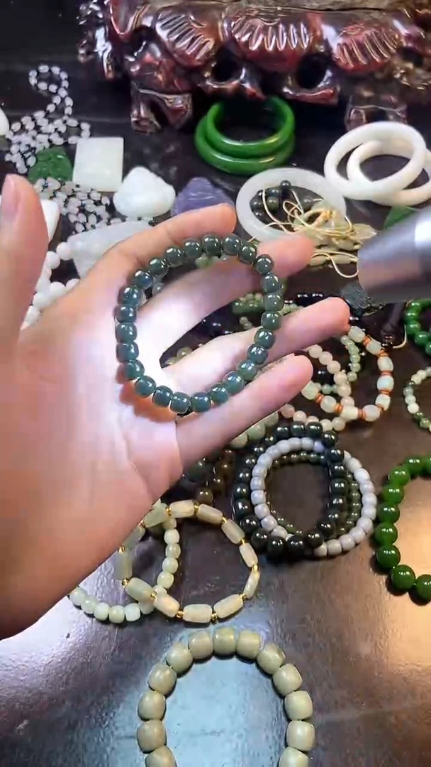 手串未镶嵌和田玉主播推荐！！主播推荐！！