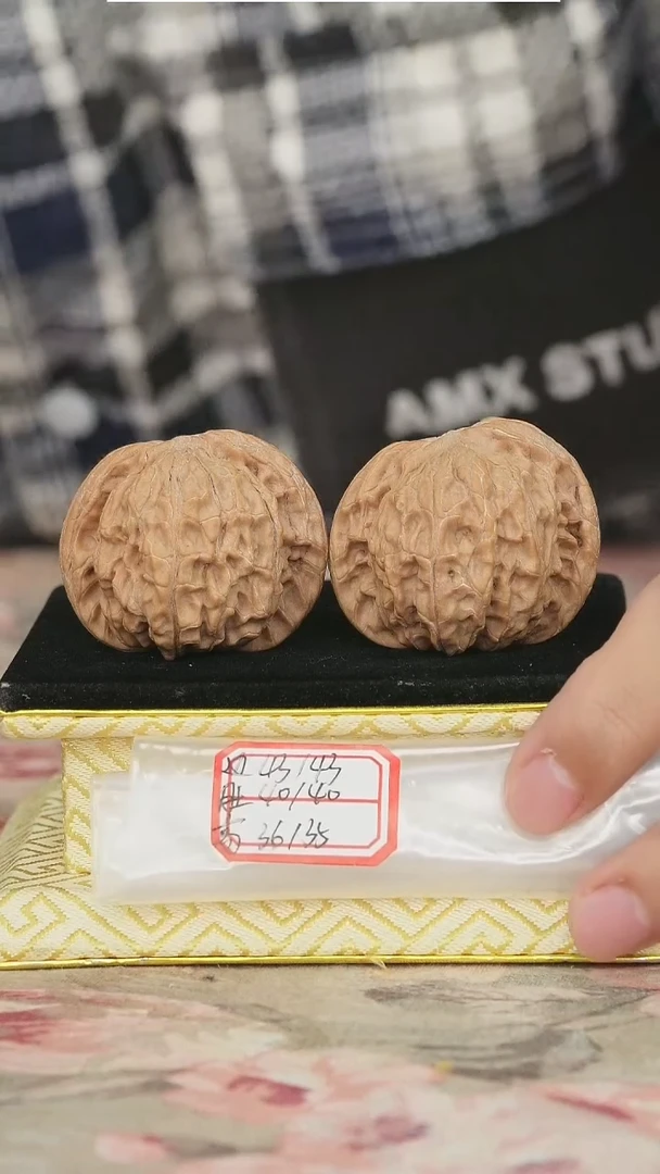 文玩核桃把件磨盘