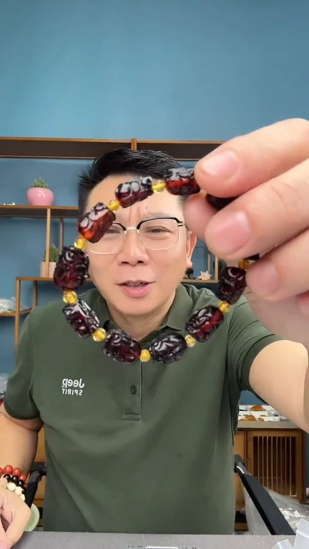 未镶嵌琥珀裸石2（有瑕介意勿拍）