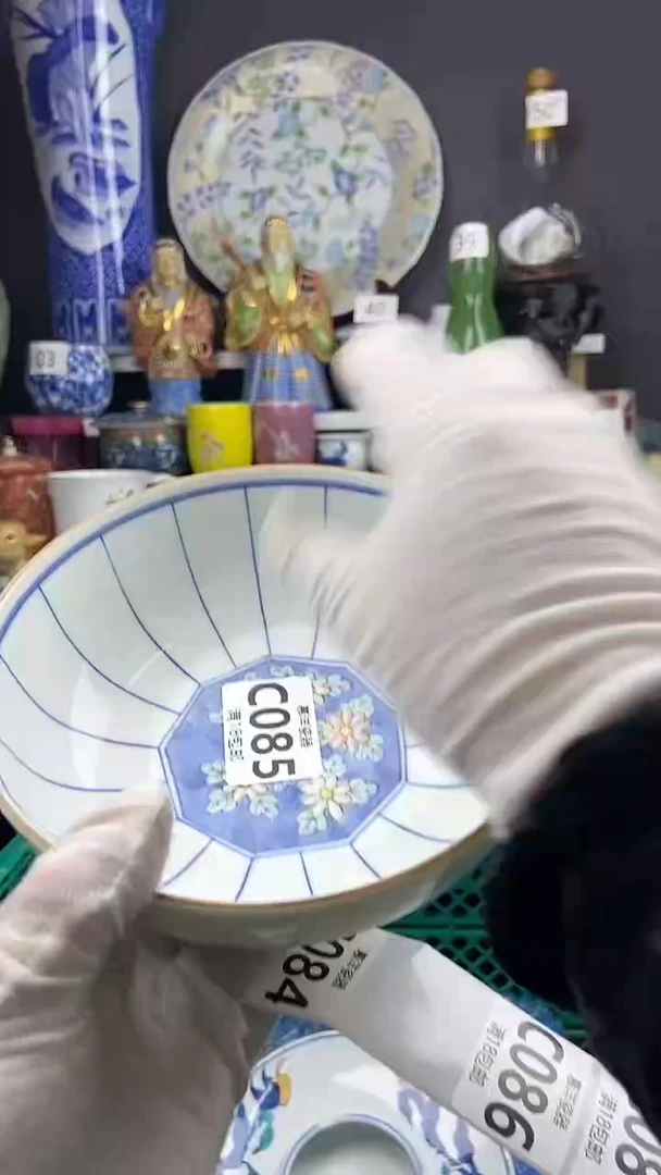 【闪购商品】女神节快乐，点关注亮灯牌，感谢支持