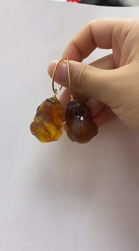 【闪购商品】琥珀裸石银S925镶嵌琥珀耳坠