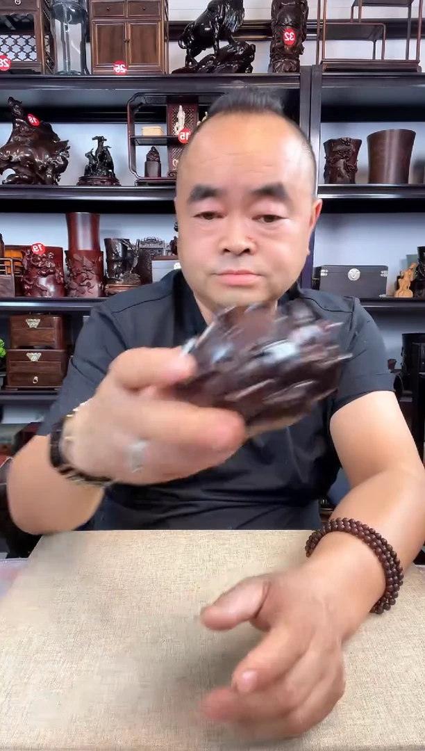 木2782老李红木工艺品