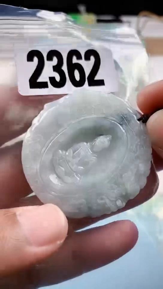 【闪购商品】翡翠挂件未镶嵌天然翡翠吊坠挂件