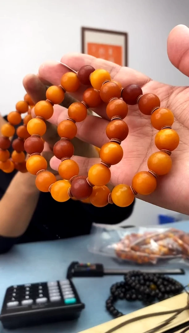 【闪购商品】蜜蜡珠宝奇石未镶嵌假一罚十，多样性发一件永久包退