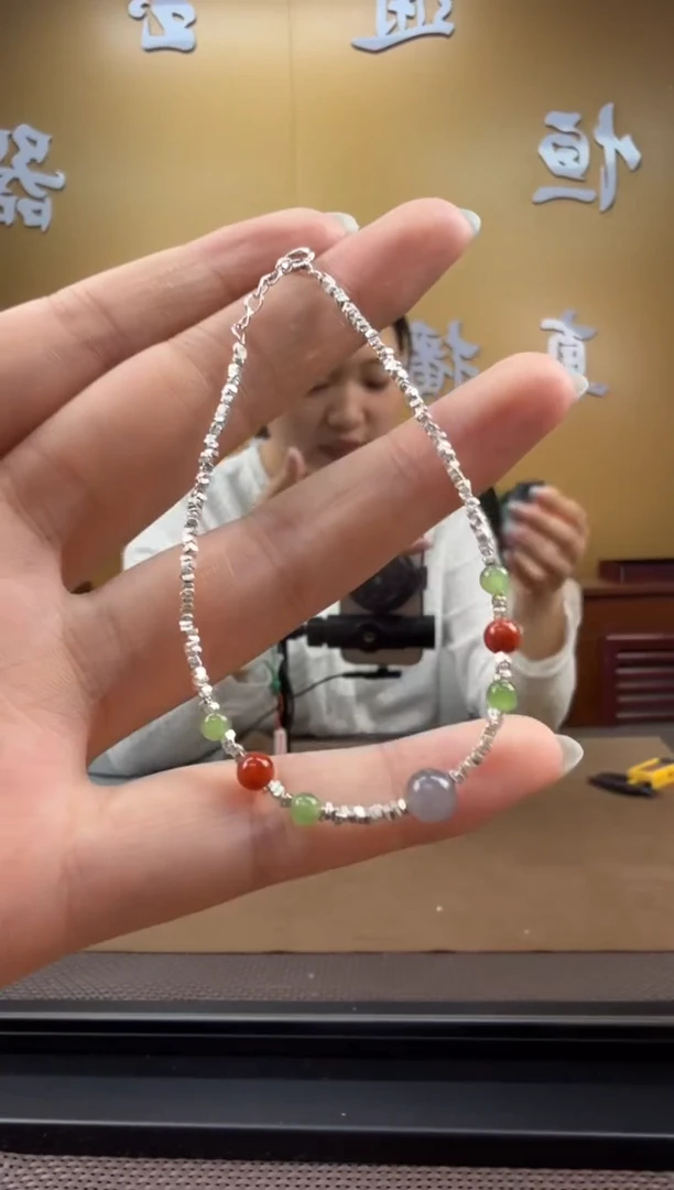 颈饰未镶嵌和田玉手串