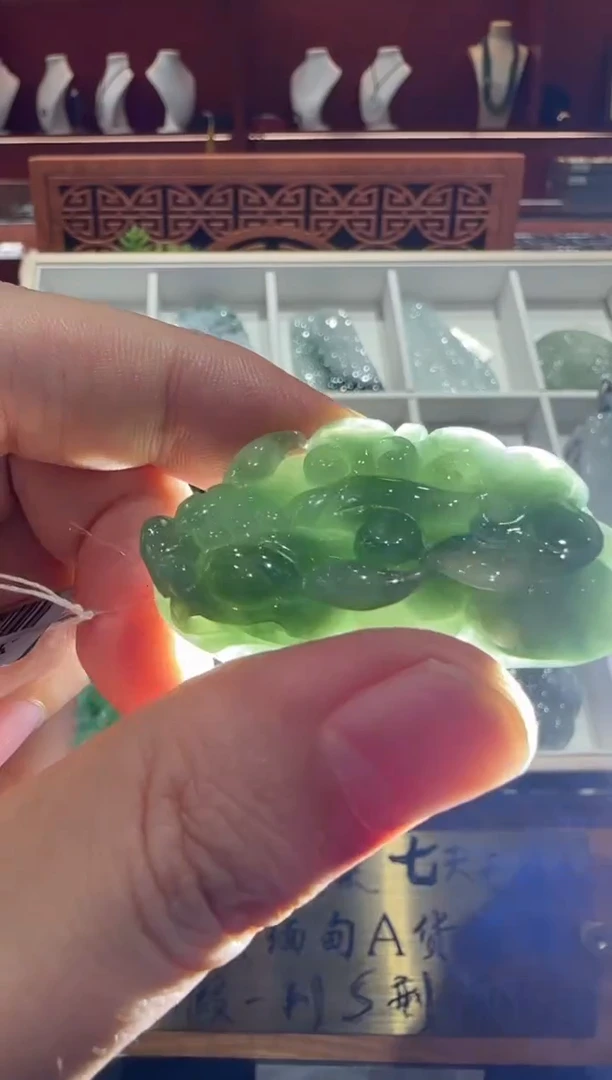 未镶嵌挂件翡翠A货翡翠多样性孤品
