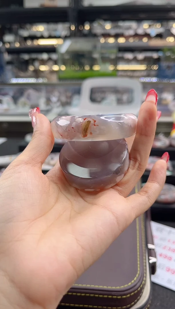 未镶嵌手镯石英质玉六*六圈口（赠品镯心）