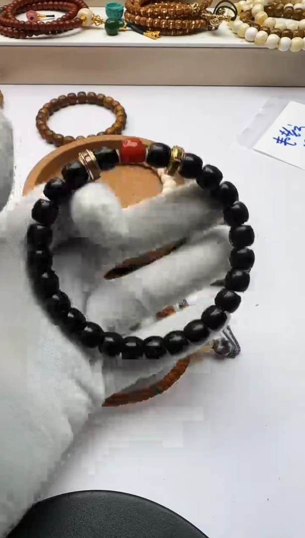 吊坠椰蒂1111111111111111111111