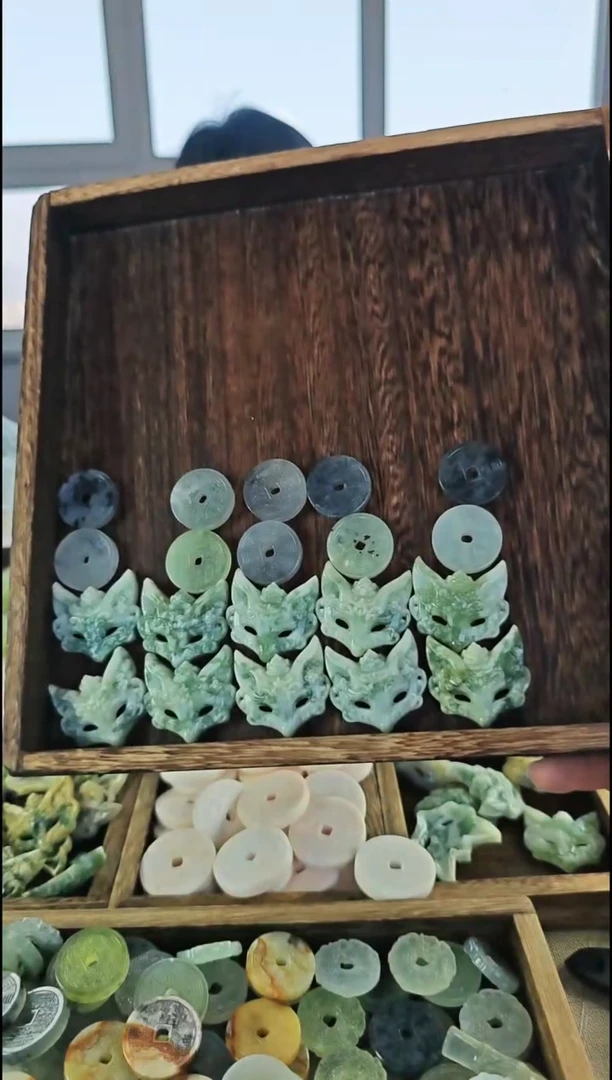 【闪购商品】蛇纹石玉颈饰未镶嵌吊坠打包54