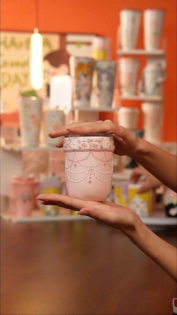 景德镇手工手绘文创陶瓷杯