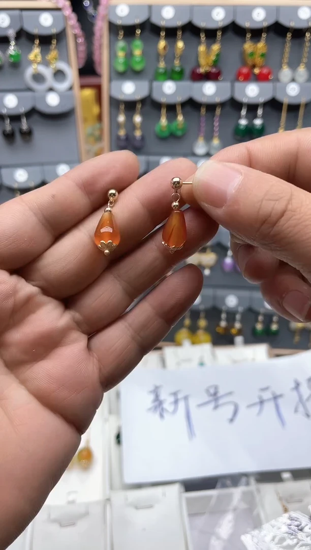 【闪购商品】玛瑙/玉髓耳钉14K金镶嵌时尚耳饰111