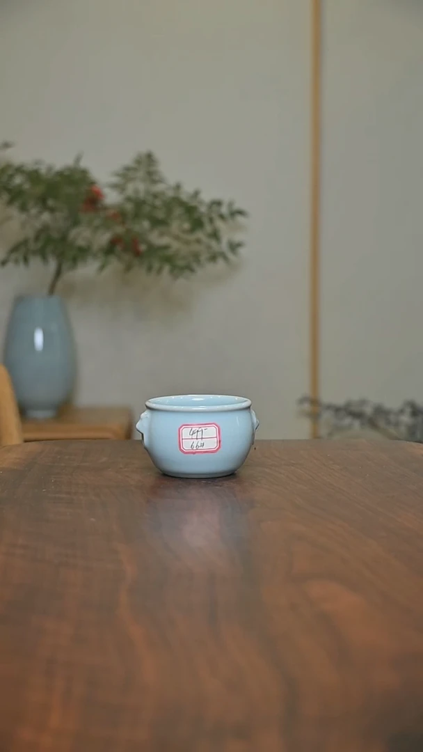 66#虎头缸杯 天青 微瑕 桑麻款