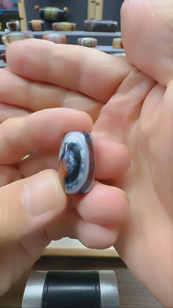 未镶嵌颈饰玛瑙/玉髓玛瑙23*15