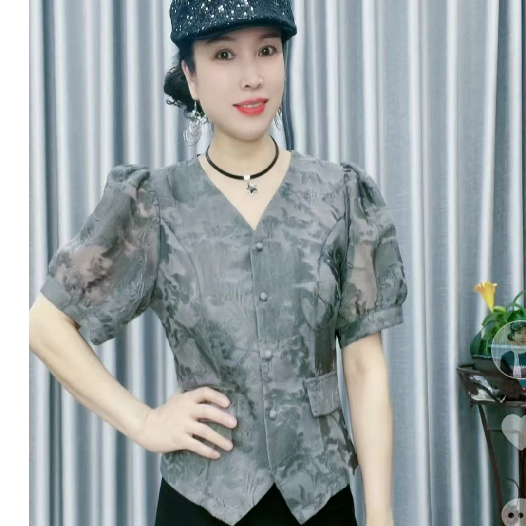 【懂你吴姐】8813衣丽V领提花短袖衬衫