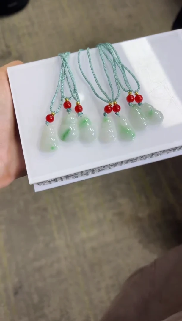 颈饰未镶嵌翡翠T138/多样性发一件/配绳子