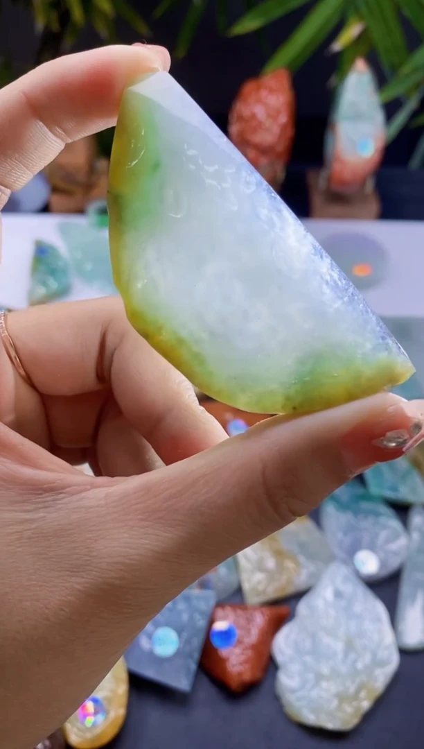 【闪购商品】定制翡翠未镶嵌翡翠