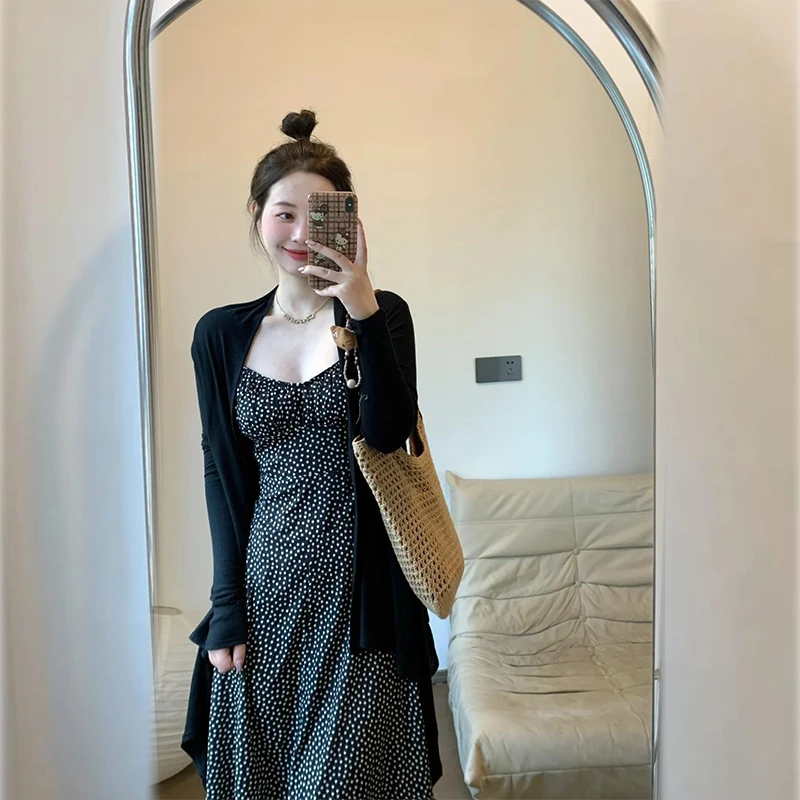 2025夏季搭配一整套法式高级感黑色开衫搭配碎花吊带裙两件套装女