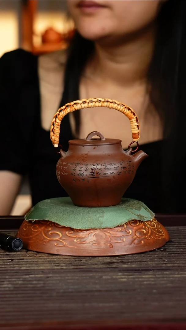 宜兴原矿紫砂壶茶壶宜兴原矿紫砂壶茶壶150C