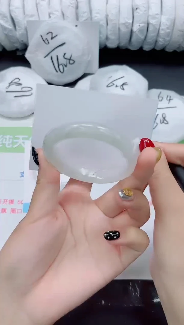未镶嵌手镯石英质玉080-52