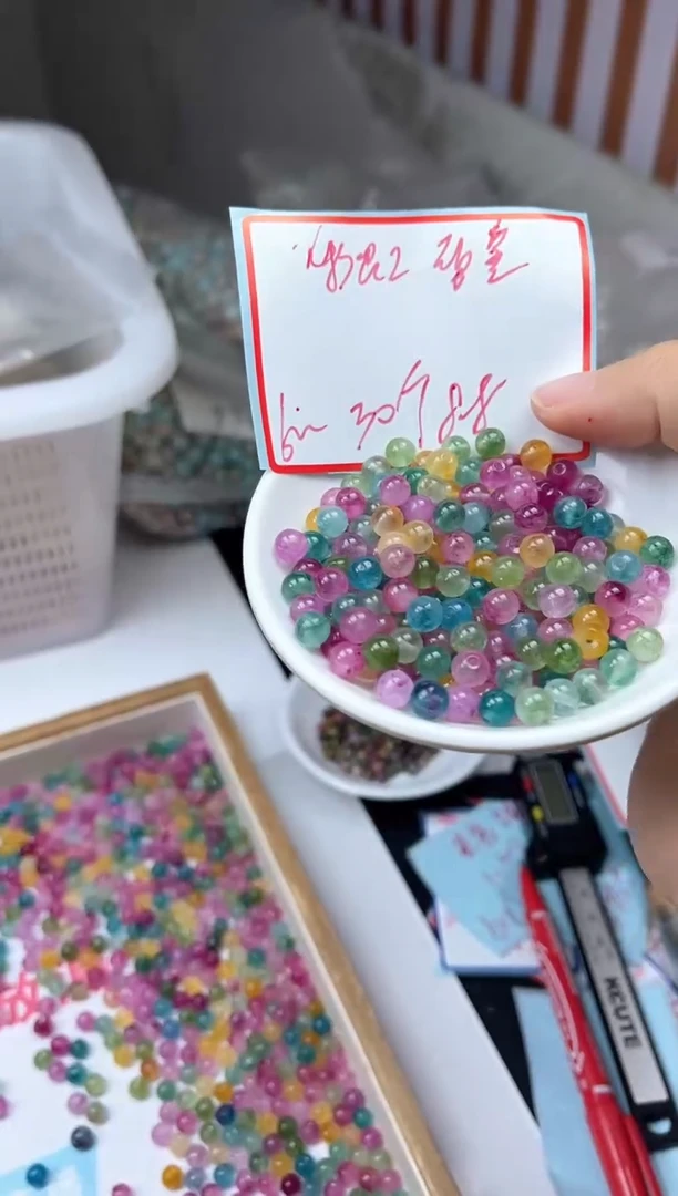 散珠未镶嵌碧玺D633彩虹碧玺6mm30颗8.8元