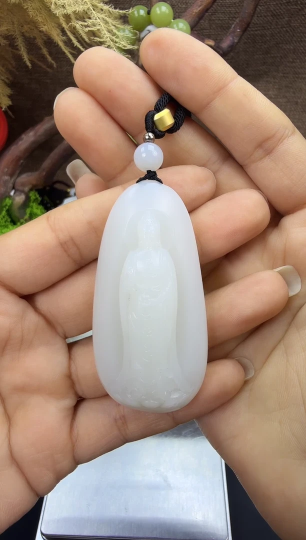 未镶嵌和田玉挂件金****7和田玉