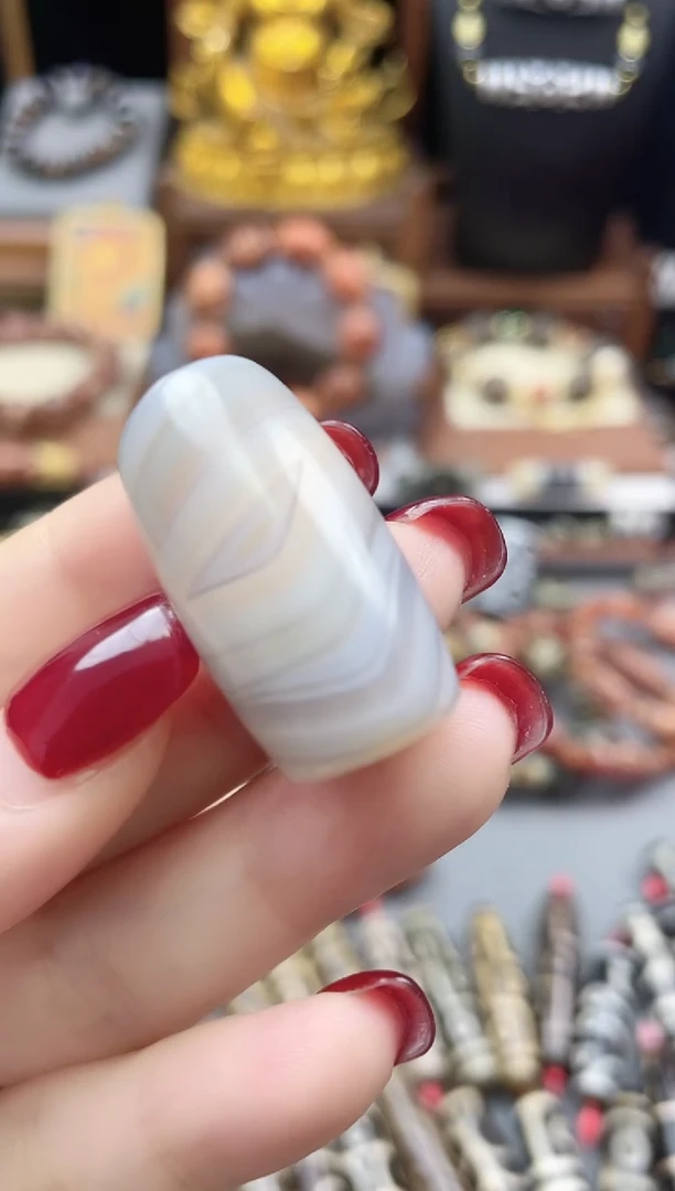 玛瑙/玉髓散珠天然缠丝药师