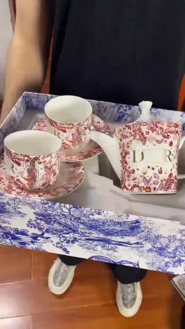 杯鸿辉家品牌瓷器，京东包邮！