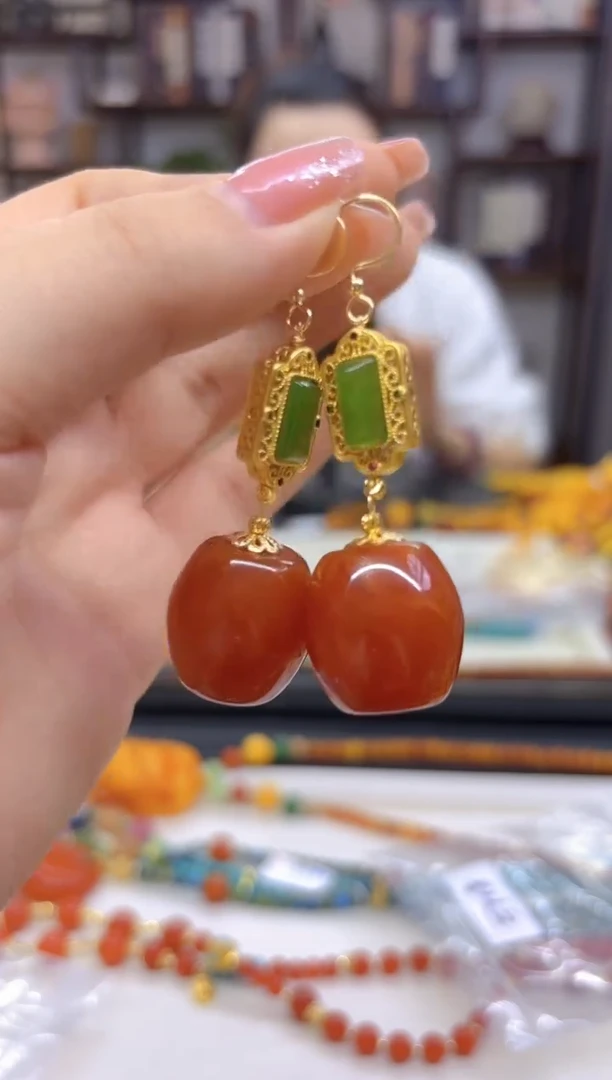 【闪购商品】蜜蜡耳饰14K金镶嵌耳坠E718