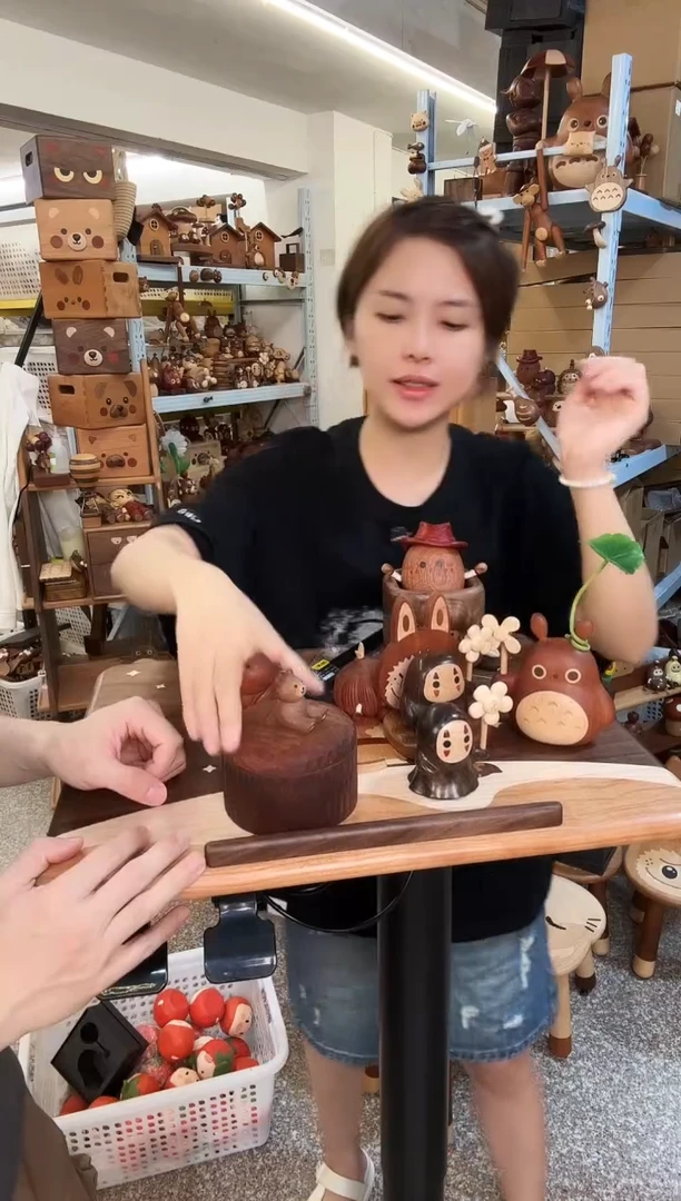 木手雕坐熊收纳罐