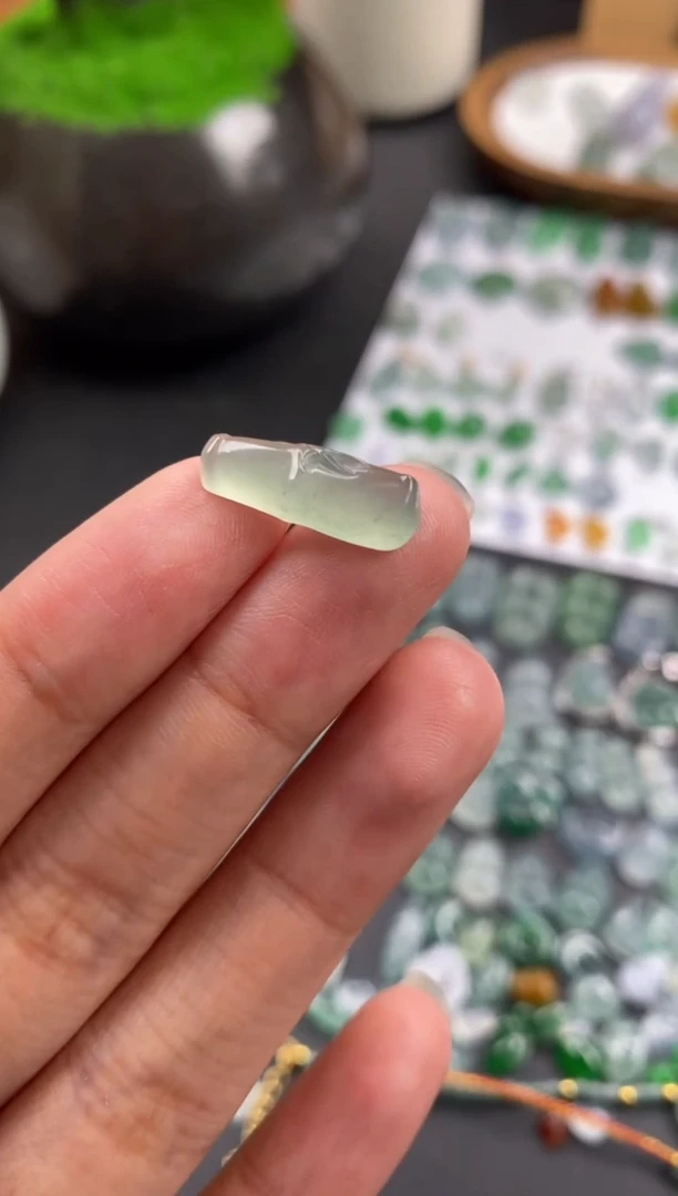 散珠翡翠晴底竹节