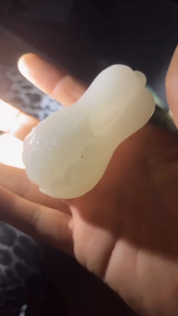 和田玉未镶嵌把件白菜手把件