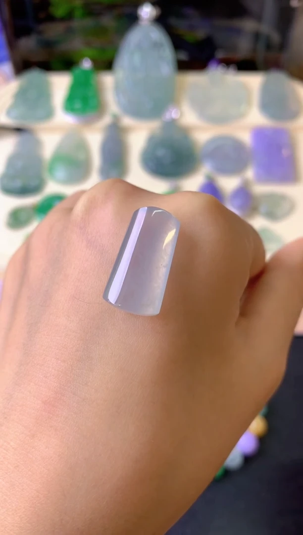 未镶嵌定制翡翠刘****商裸玉（客户意向镶嵌）