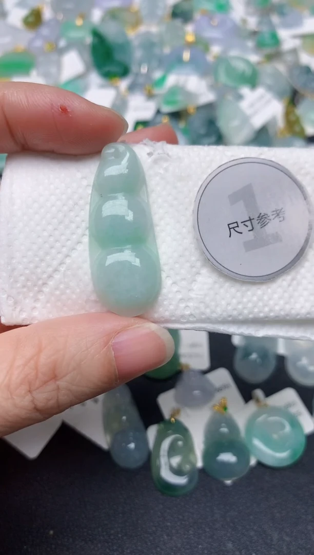 颈饰未镶嵌翡翠天然缅甸A货翡翠