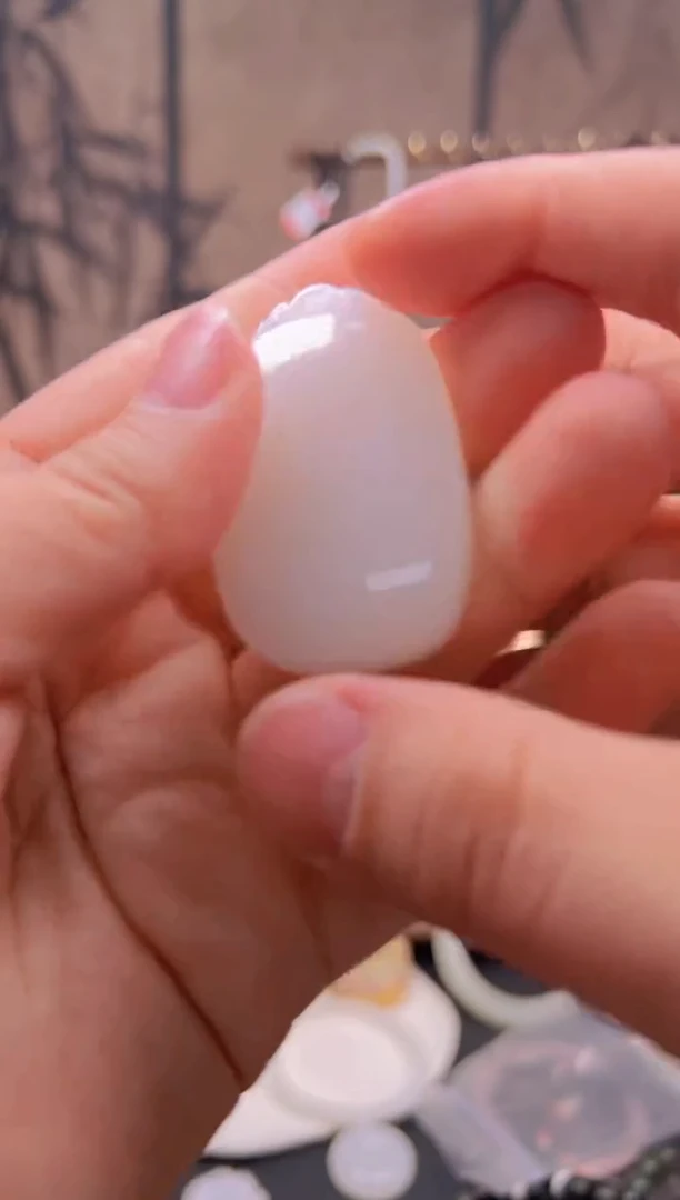 吊坠(不含链)未镶嵌和田玉s***e野牛沟花头无事牌35