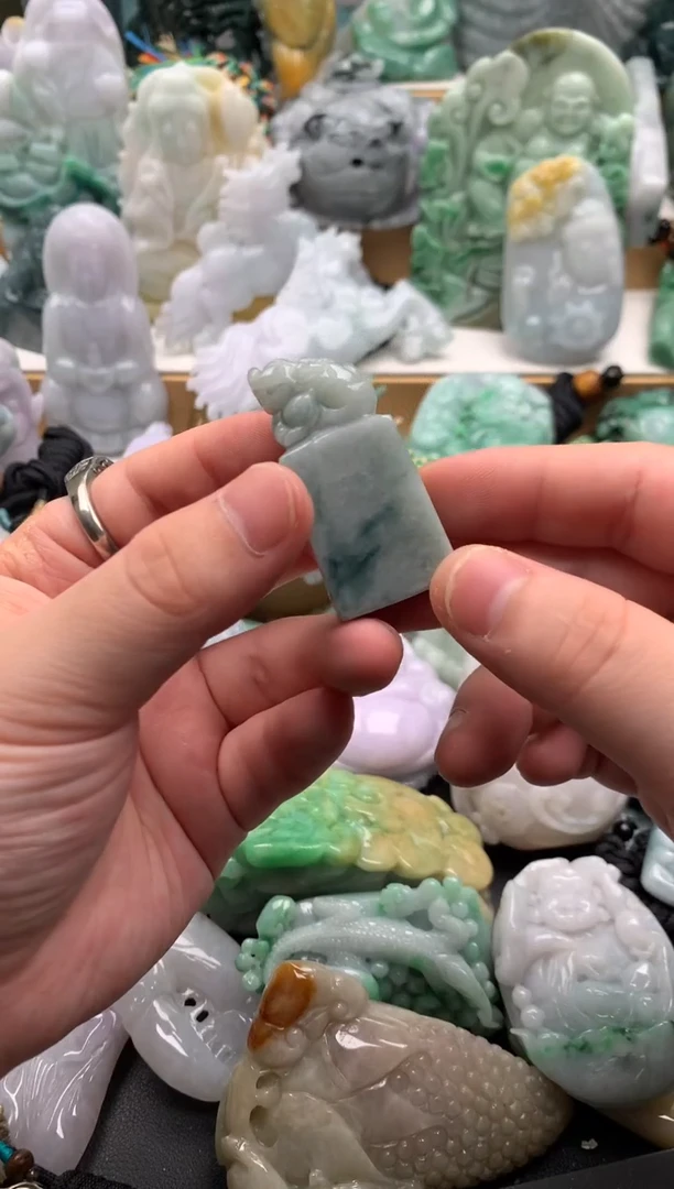 吊坠(不含链)未镶嵌翡翠1