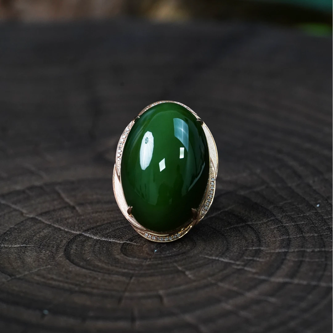 【石缘居珠宝】18K金镶嵌和田玉碧玉高端大气款鸽子蛋戒指 C22-132