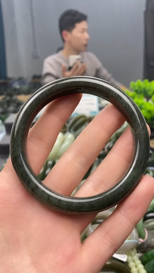 未镶嵌手镯和田玉63.5