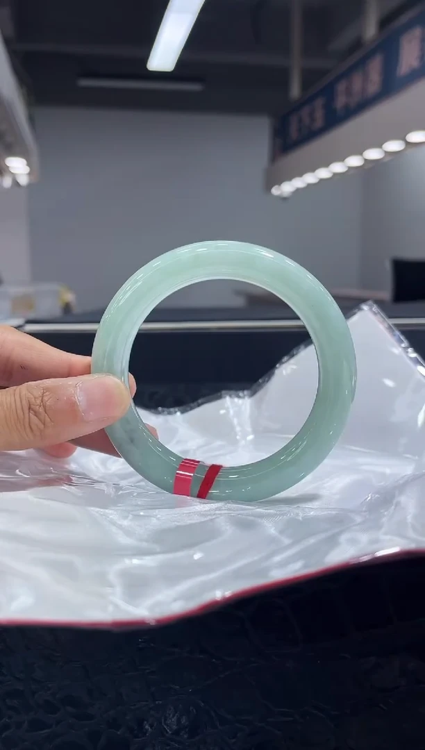 未镶嵌手镯翡翠5