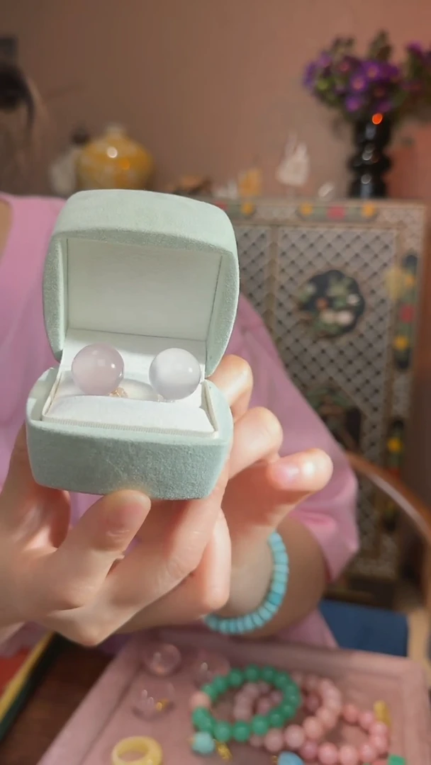 水晶耳钉18K金镶嵌天然莫桑比克粉水晶耳钉