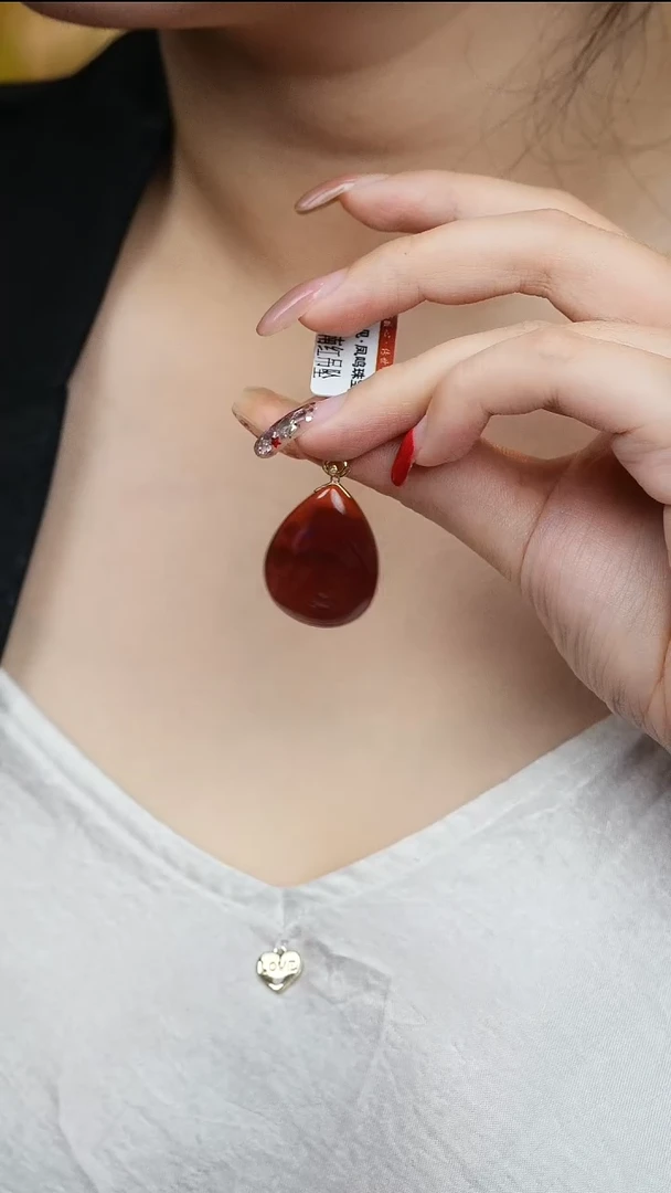 18K金镶嵌吊坠南红玛瑙D-