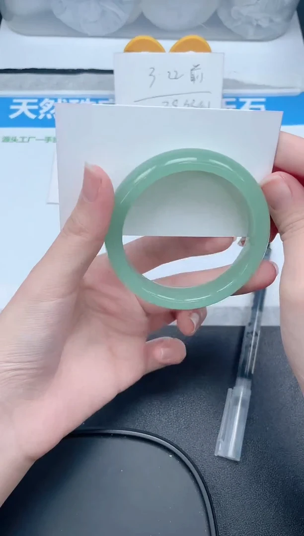 石英质玉手镯未镶嵌289-56.1