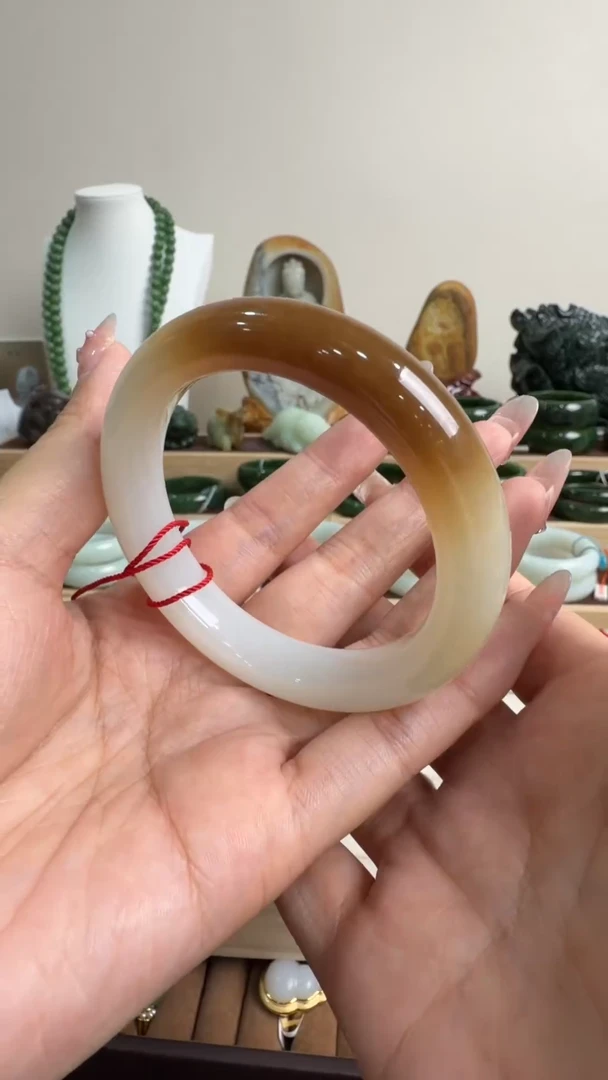 颈饰未镶嵌和田玉手镯56