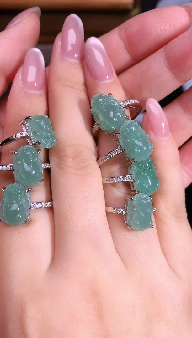 颈饰银S925镶嵌翡翠20250928015多样性发一