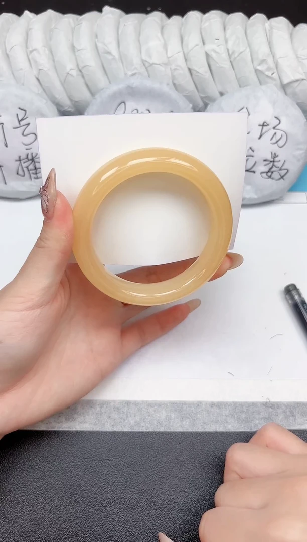 未镶嵌手镯石英质玉179-58.5