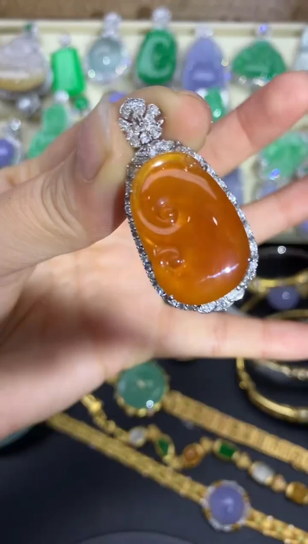 【闪购商品】翡翠颈饰18K金镶嵌592-中国好珍宝